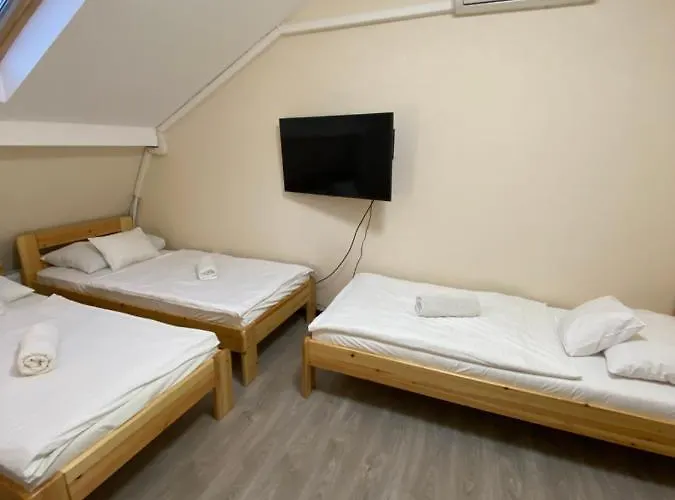 Kiskakas Etterem Pensiune 3*